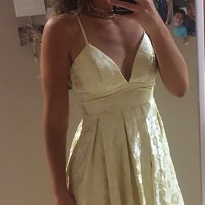 Pale Yellow Jacquard Floor Length Formal Dress